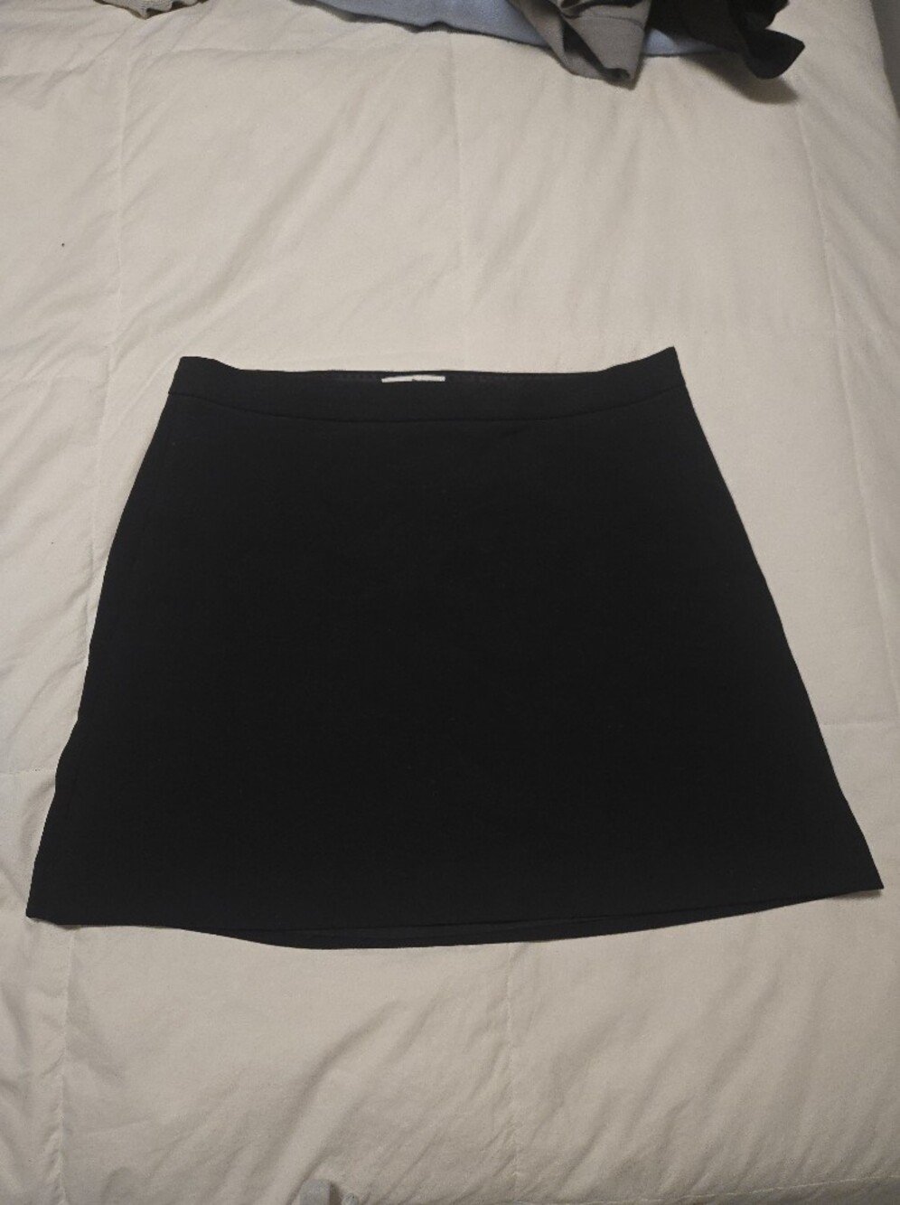 Aritzia Babaton Black Aline Skirt